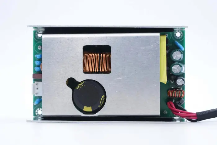 ผลิตภัณฑ์ใหม่ของเรา - 300W GaN Power Supply